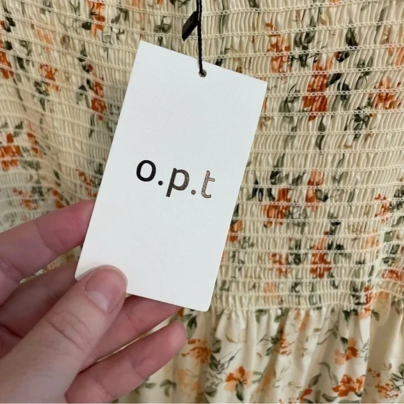 NWT O.P.T. Floral Print Smocked Dress Cream Size Medium - Picture 4 of 10